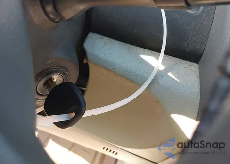 2010 Toyota Camry Le z USA, uszkodzony, nr VIN 4T4BF3EK9AR021606